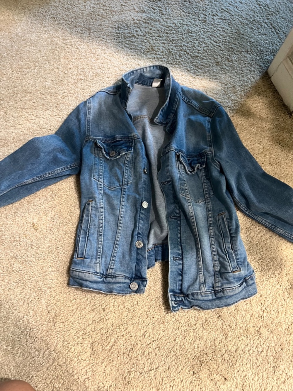 Clothes - Picture 11 of 16